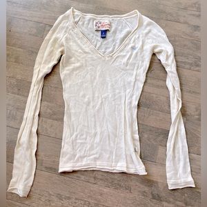 HOLLISTER Lightweight Vneck Sweater. Size Small.